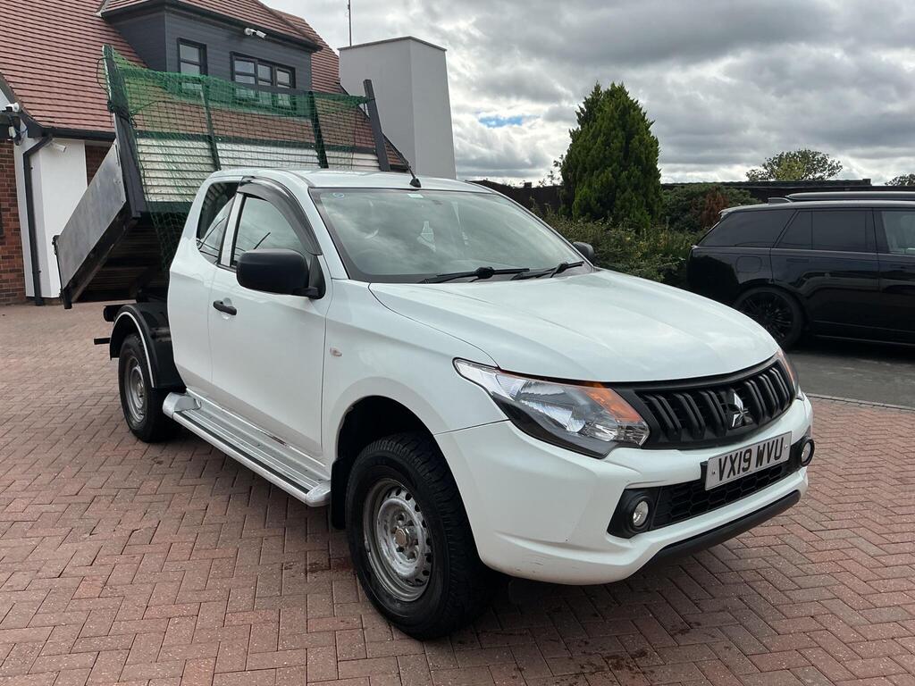 Mitsubishi L200 Tipper 2.4 DI-D CC 4Life 4WD Euro 6 (s/s) 4dr