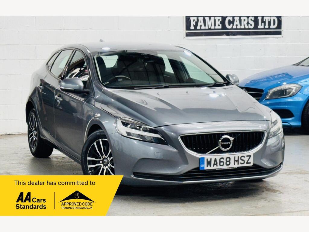 Volvo V40 Hatchback 1.5 T2 GPF Momentum Auto Euro 6 (s/s) 5dr