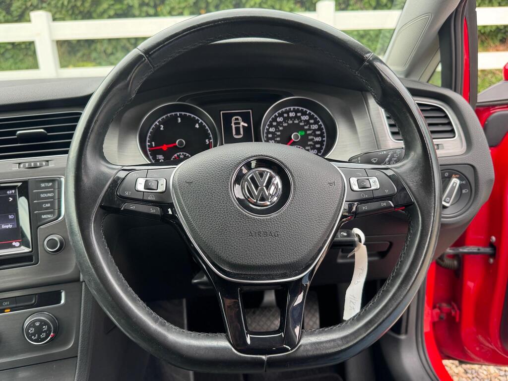 Volkswagen Golf 2.0 TDI BlueMotion Tech SE DSG Euro 5 (s/s) 5dr thumbnail 19