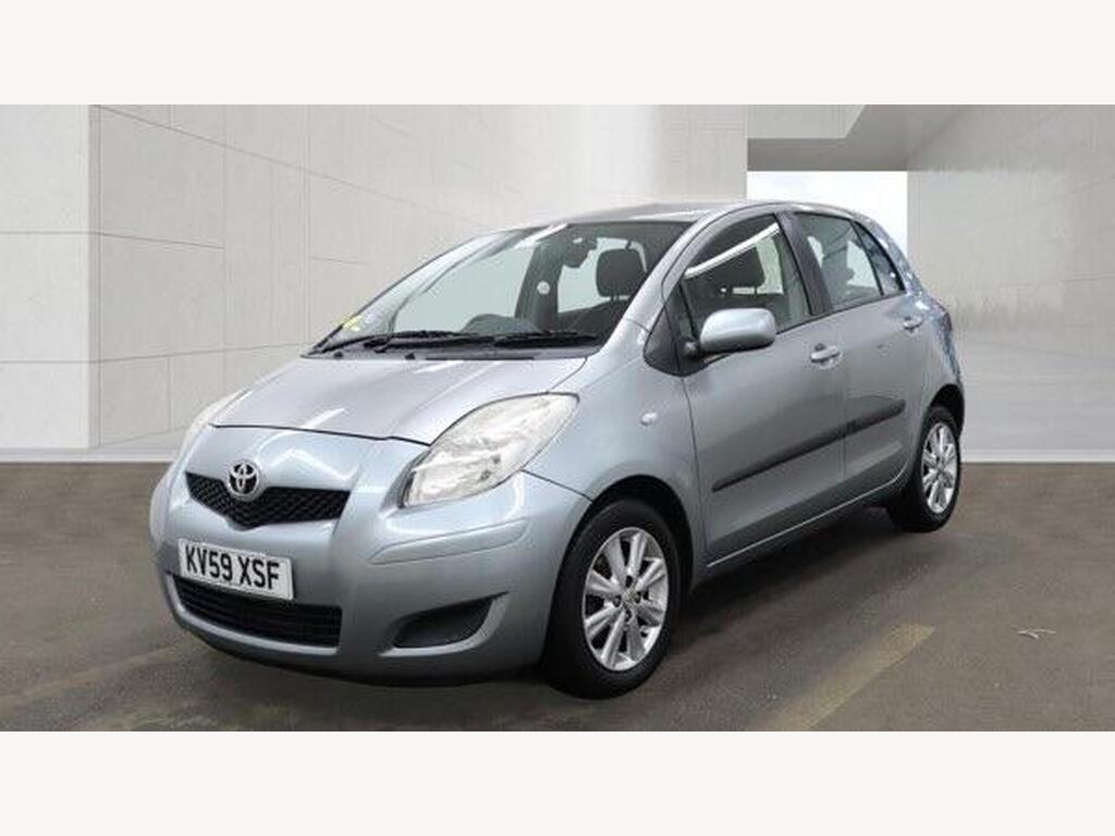 2009 Toyota Yaris thumbnail 3