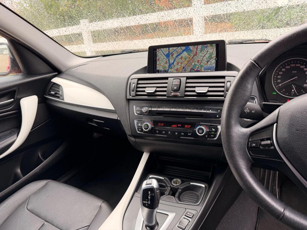 2013 BMW 1 Series thumbnail 21