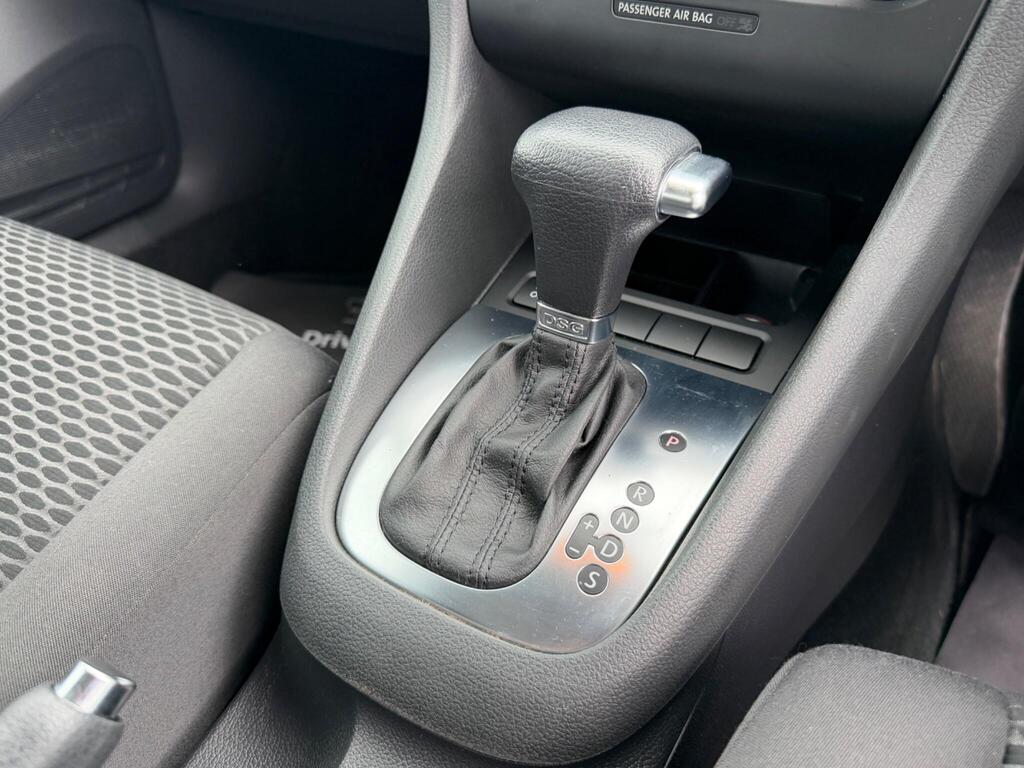 2010 Volkswagen Golf thumbnail 15