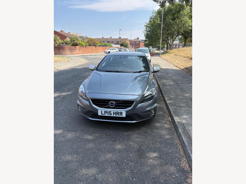 Volvo V40