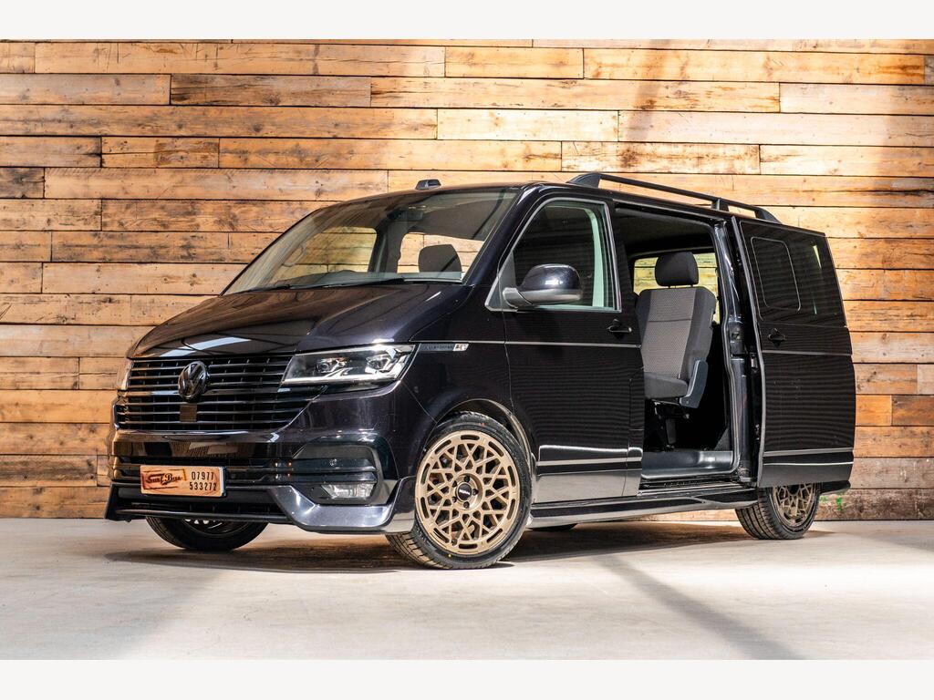 Volkswagen Transporter Combi Van 2.0 TDI T32 Highline Kombi DSG FWD SWB Euro 6 (s/s) 5dr