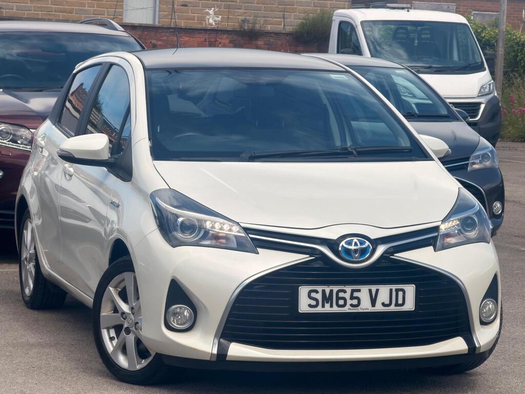 Toyota Yaris Hatchback 1.5 VVT-h Sport E-CVT Euro 6 5dr