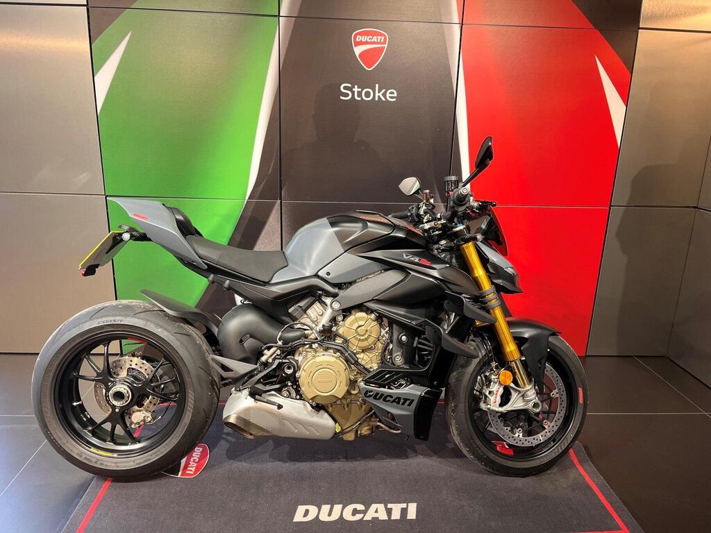 Ducati Streetfighter V4S