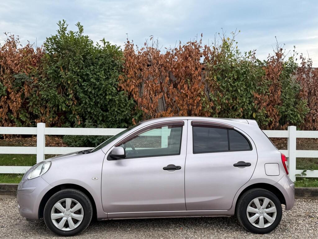 2013 Nissan Micra thumbnail 12