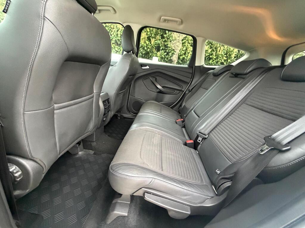 2018 Ford Kuga thumbnail 17