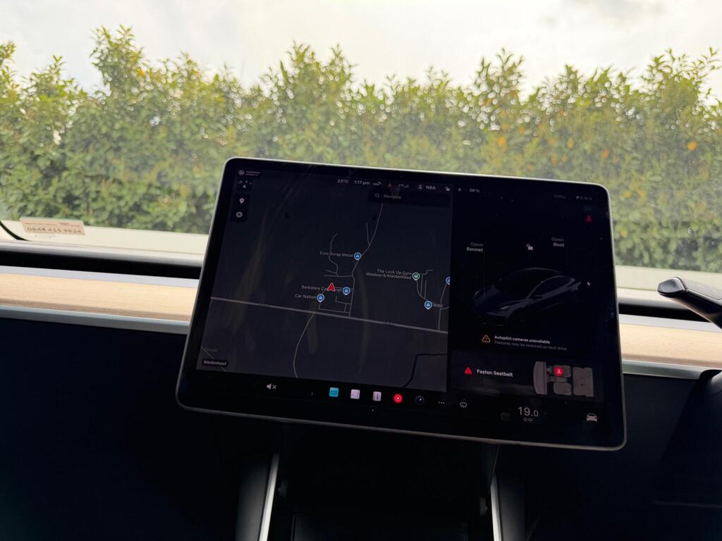 2020 Tesla Model 3 thumbnail 25