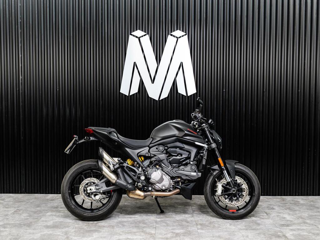 Ducati Monster 937