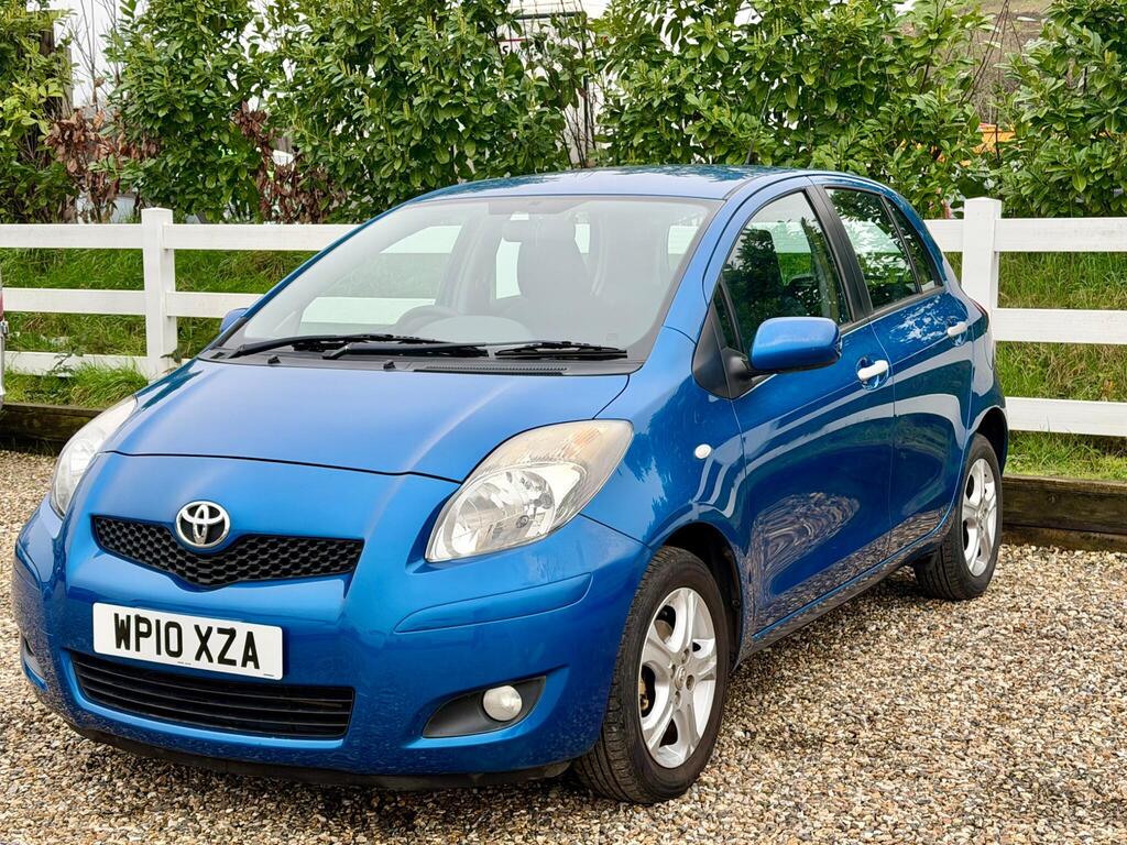 2010 Toyota Yaris thumbnail 8