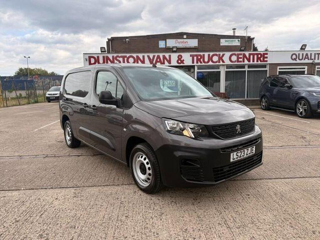 Peugeot Partner Combi Van 1.5 BlueHDi 850 Professional Premium + Long Crew Van LWB Euro 6 (s/s) 6dr