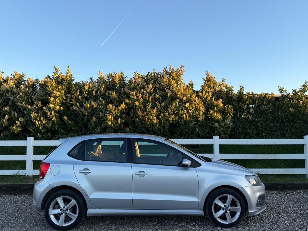 2014 Volkswagen Polo thumbnail 11