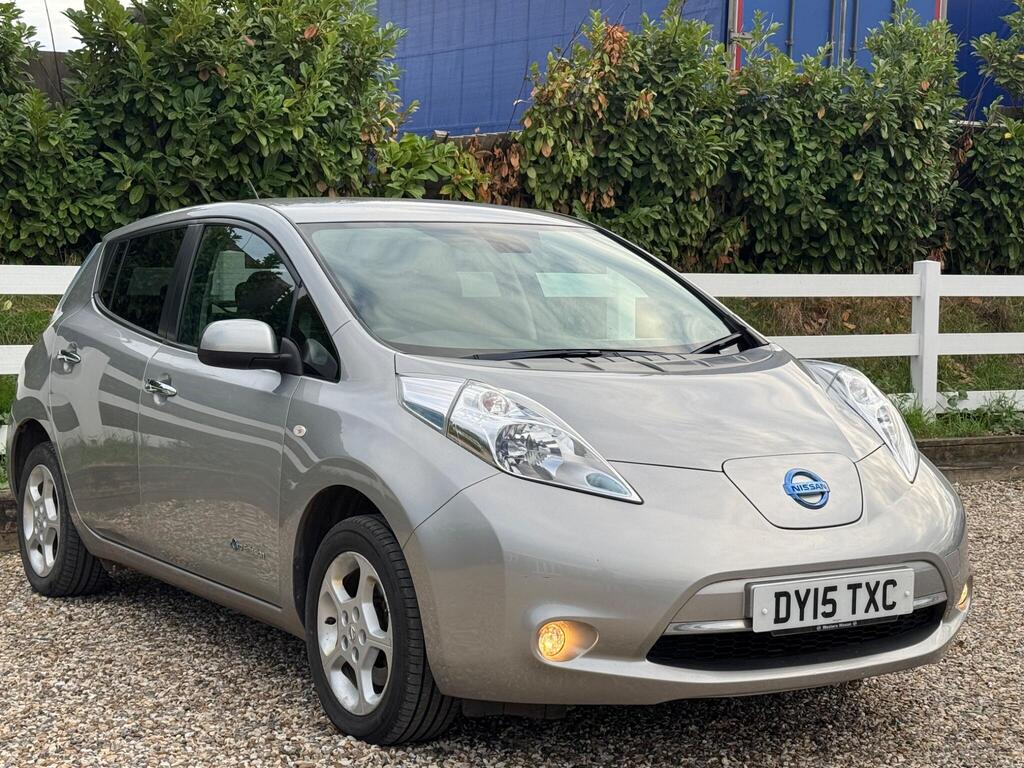 Nissan Leaf 24kWh Acenta Auto 5dr thumbnail 4