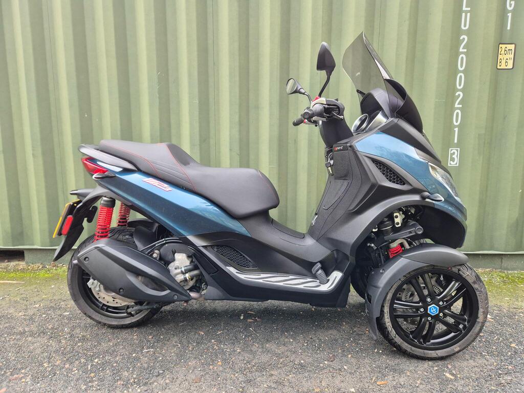 Piaggio MP3 300