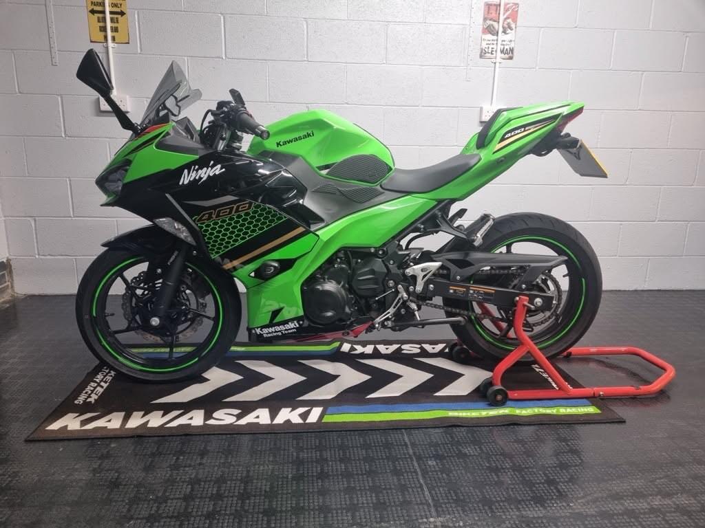 Kawasaki Ninja 400