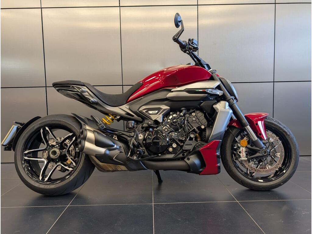 Ducati XDiavel V4
