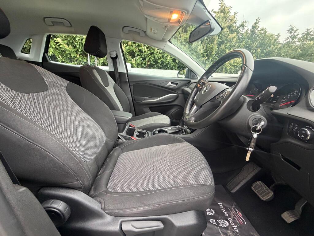 2018 Vauxhall Grandland X thumbnail 22