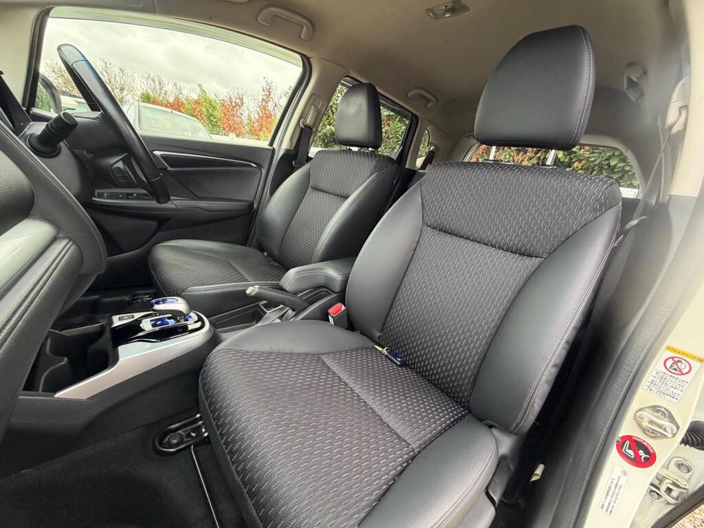 2014 Honda Jazz thumbnail 36