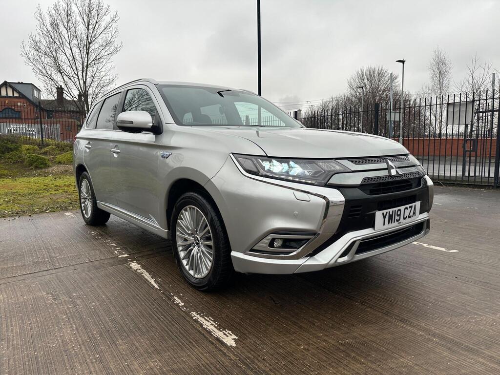Mitsubishi Outlander SUV 2.4h TwinMotor 13.8kWh 4h CVT 4WD Euro 6 (s/s) 5dr