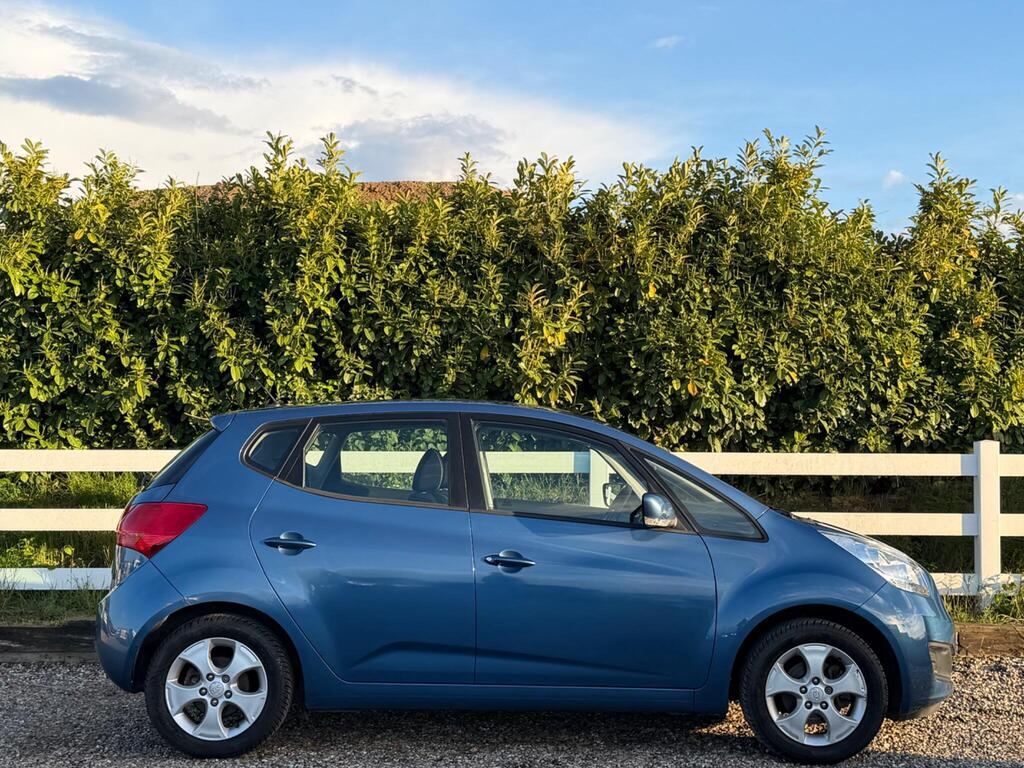 2012 Kia Venga thumbnail 12