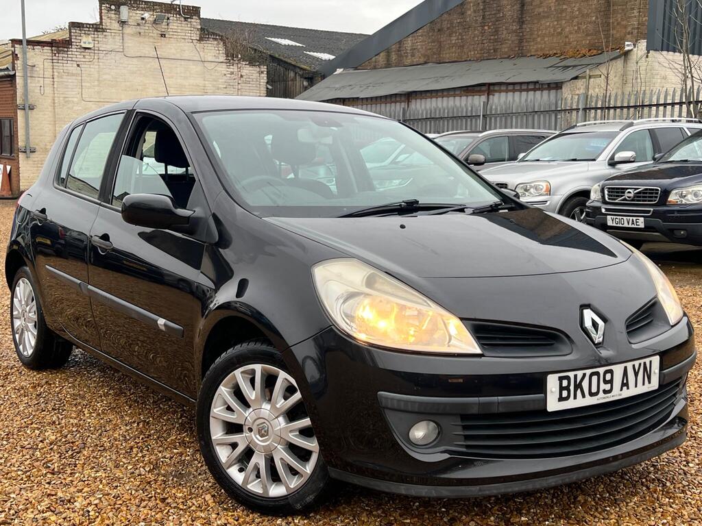 Renault Clio Hatchback 1.2 16v Dynamique 5dr