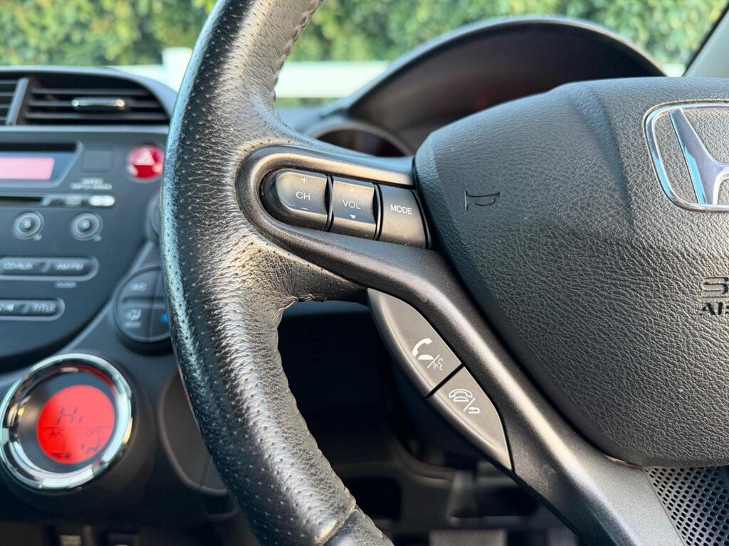 2012 Honda Jazz thumbnail 28
