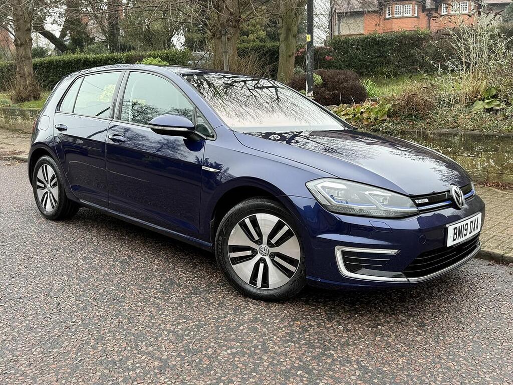 Volkswagen e-Golf Hatchback 35.8kWh e-Golf Auto 5dr