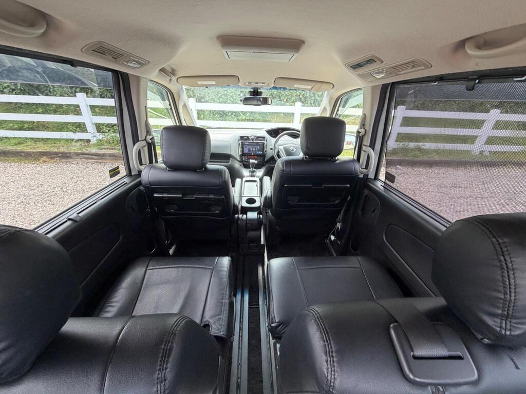 2014 Nissan Serena thumbnail 20