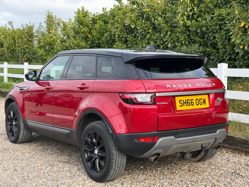 2016 Land Rover Range Rover Evoque thumbnail 3
