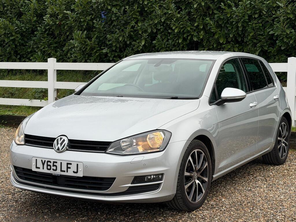 2016 Volkswagen Golf thumbnail 5