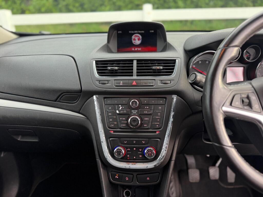 Vauxhall Mokka 1.6 CDTi Tech Line 4WD Euro 6 (s/s) 5dr thumbnail 20