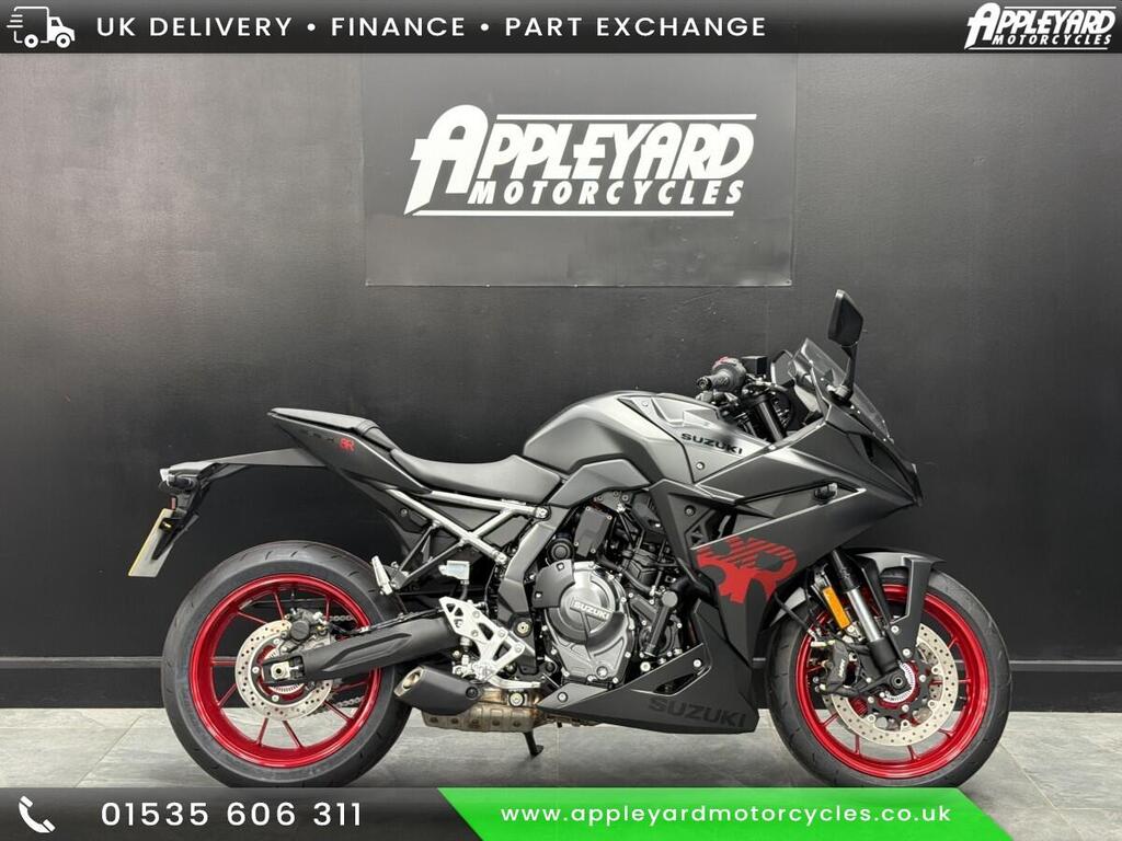 Suzuki GSX-8R