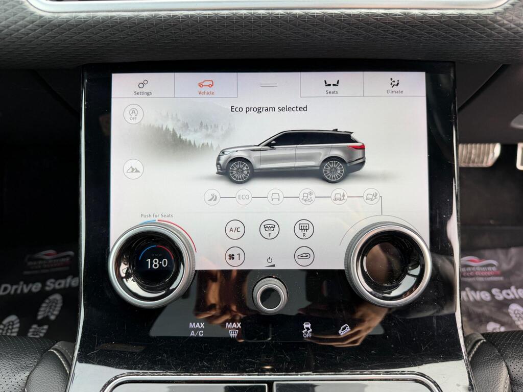 2017 Land Rover Range Rover Velar thumbnail 36