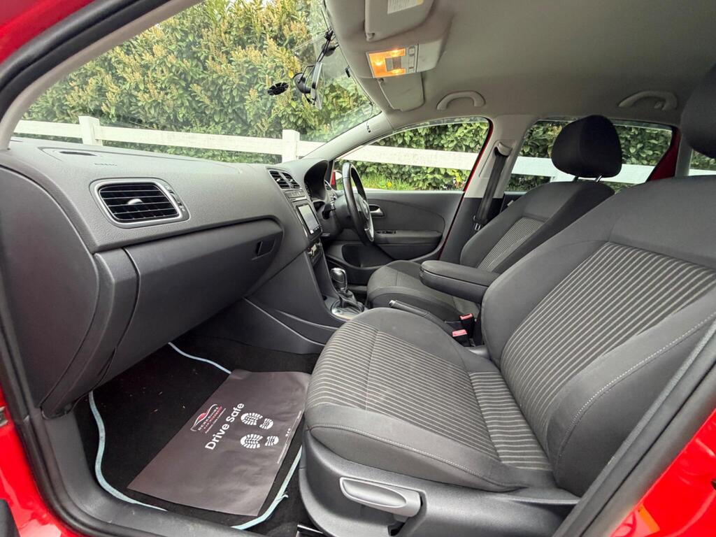 2012 Volkswagen Polo thumbnail 28