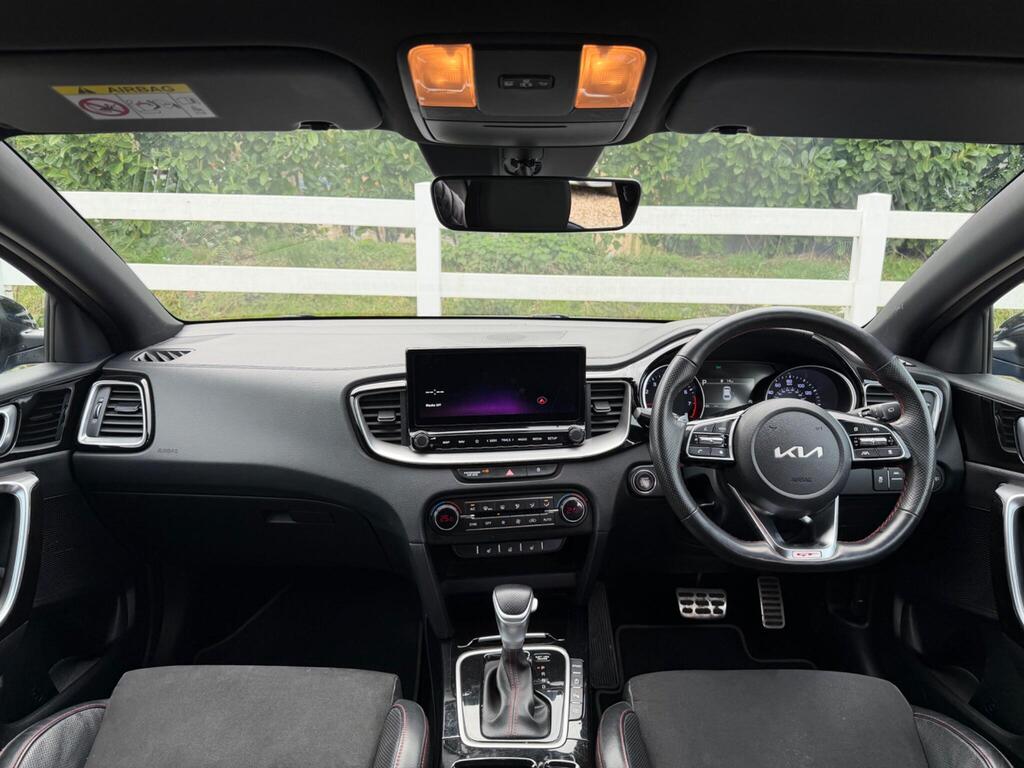 2023 Kia ProCeed thumbnail 2