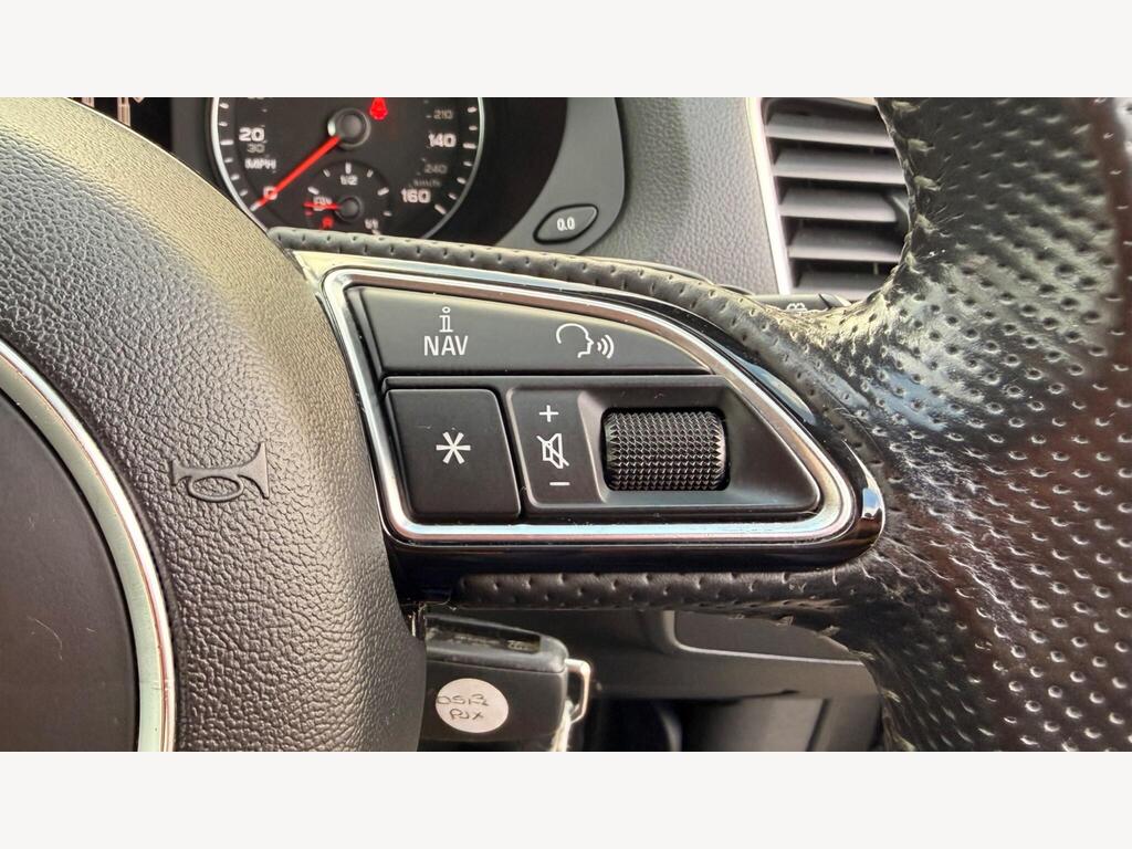 2013 Audi Q3 thumbnail 33