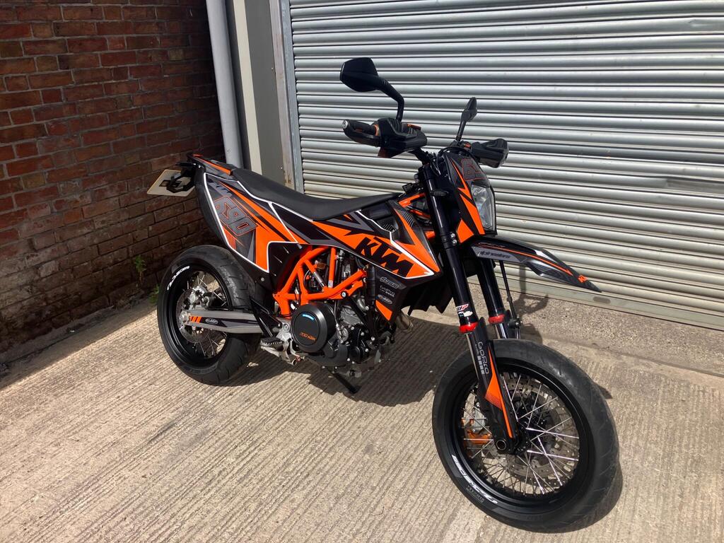 KTM 690 SMC R
