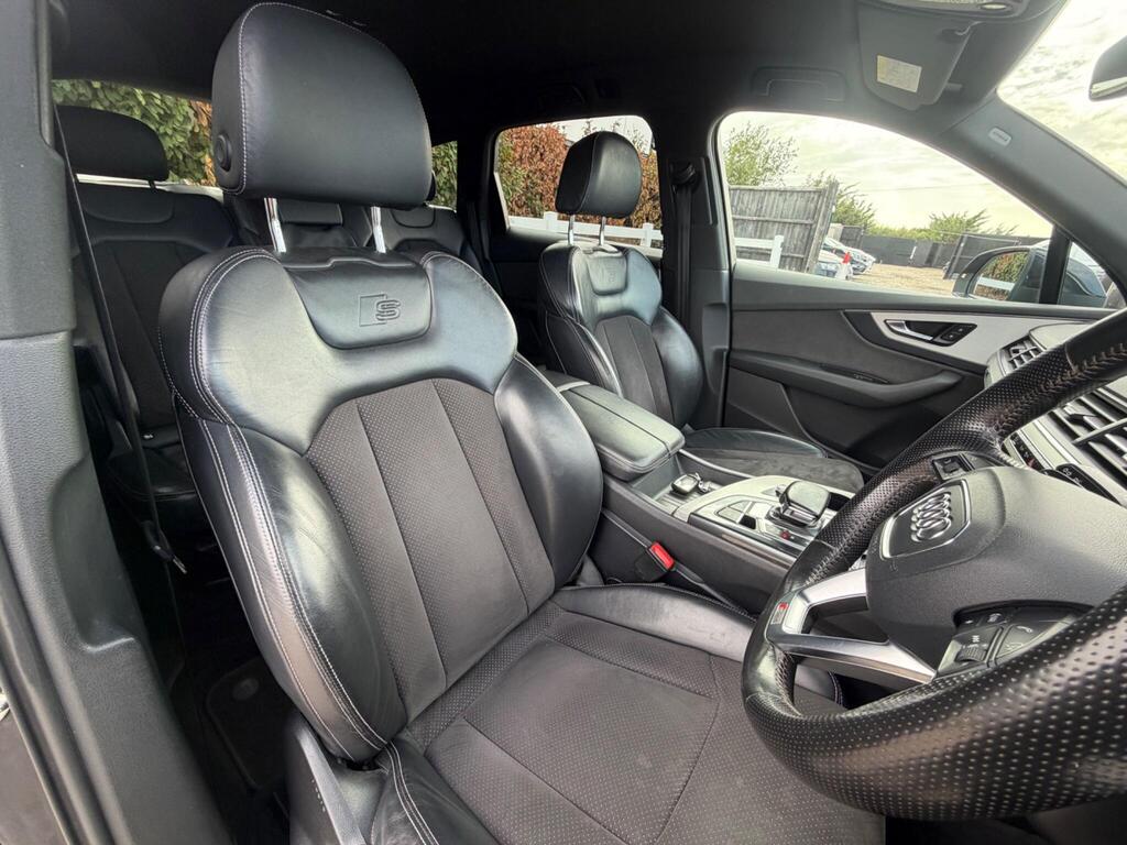 2015 Audi Q7 thumbnail 21
