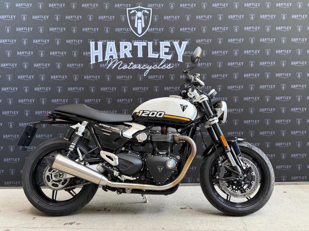 Triumph Speed Twin 1200