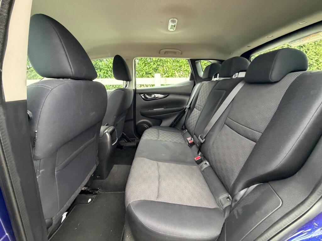 2014 Nissan Qashqai thumbnail 18