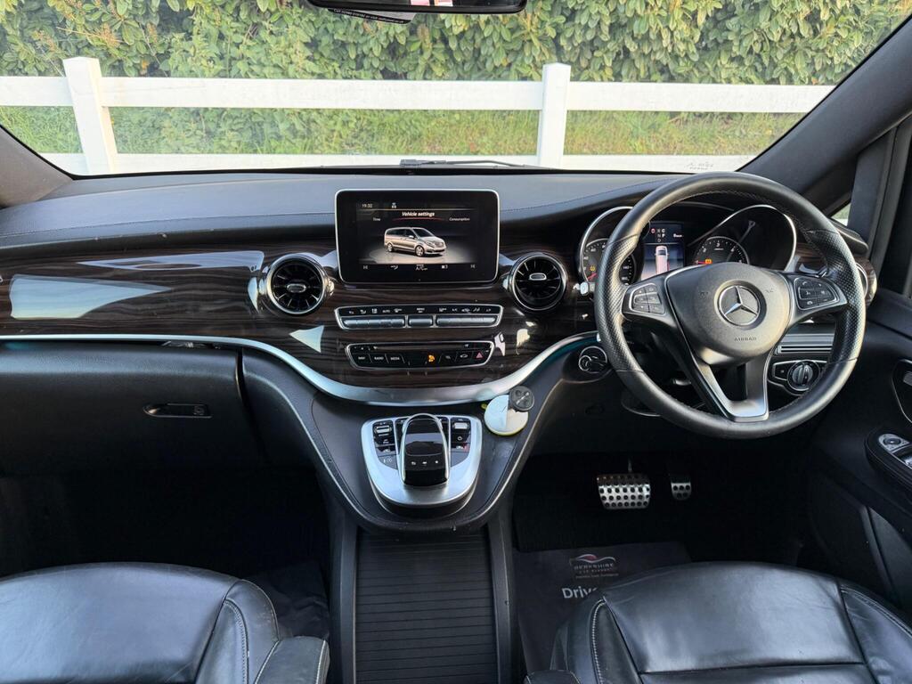 2019 Mercedes-Benz V Class thumbnail 17