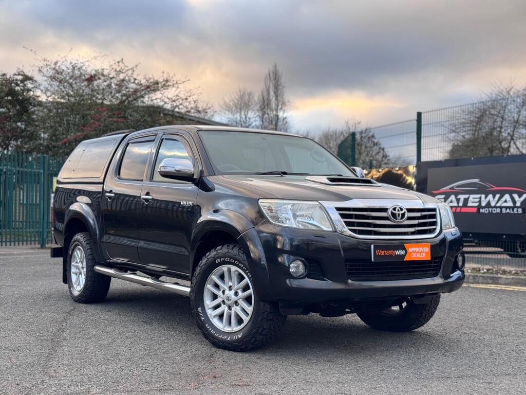 Toyota Hilux Pickup 3.0 D-4D Invincible Auto 4WD 4dr