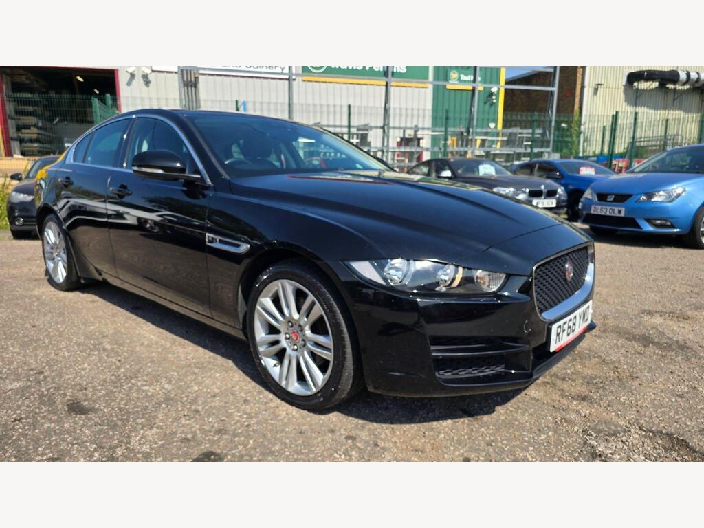 Jaguar XE