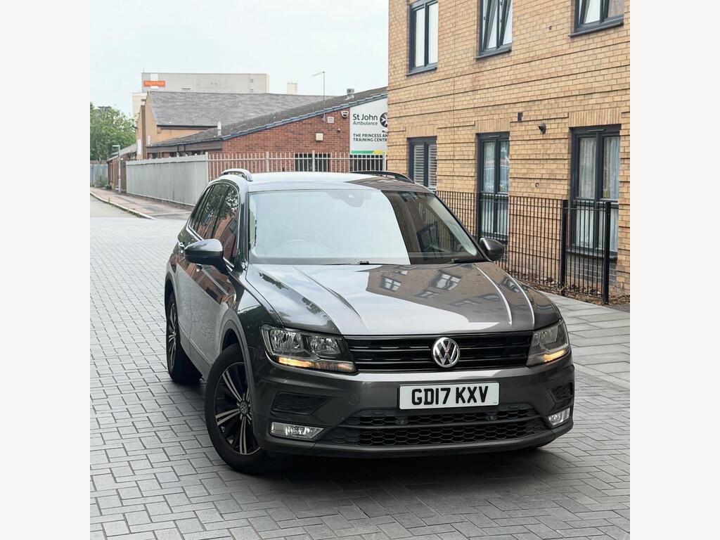Volkswagen Tiguan SUV 2.0 TDI BlueMotion Tech SE DSG Euro 6 (s/s) 5dr