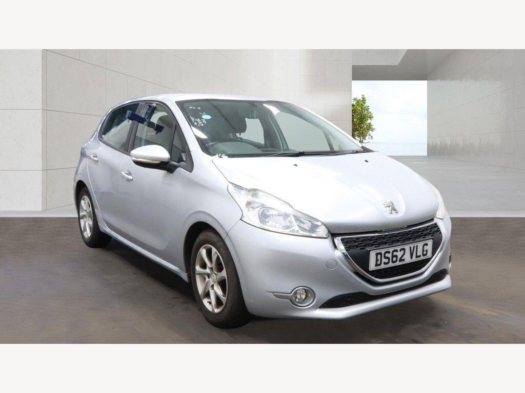 Peugeot 208 Hatchback 1.2 VTi Active Euro 5 5dr