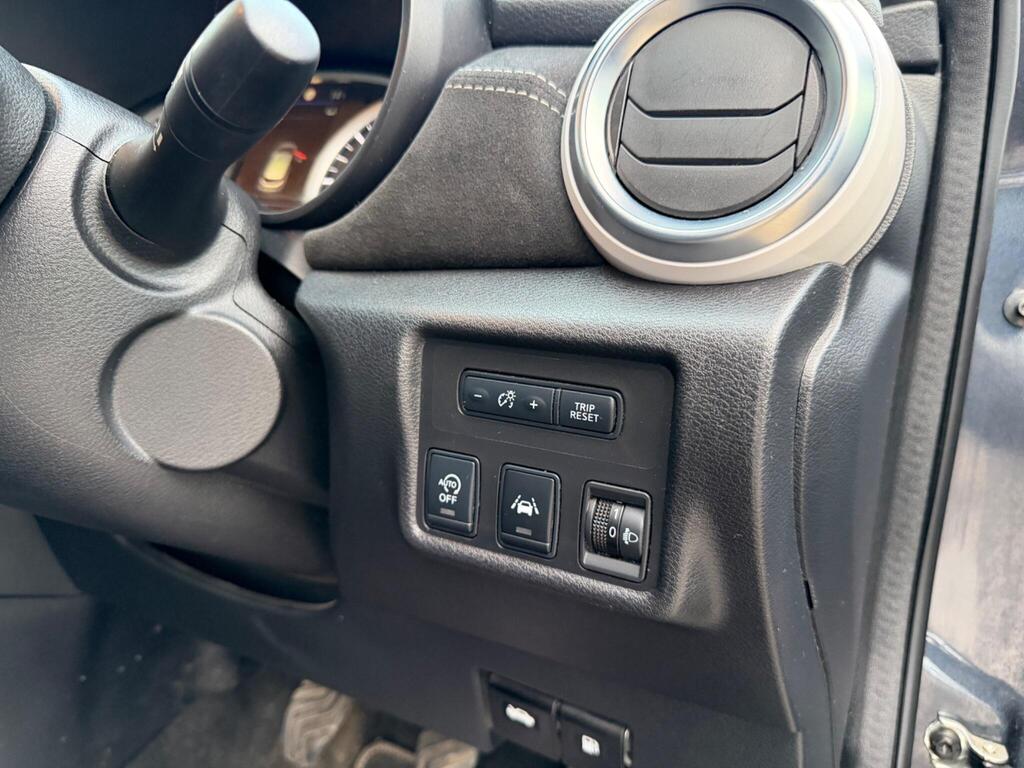 2019 Nissan Micra thumbnail 24