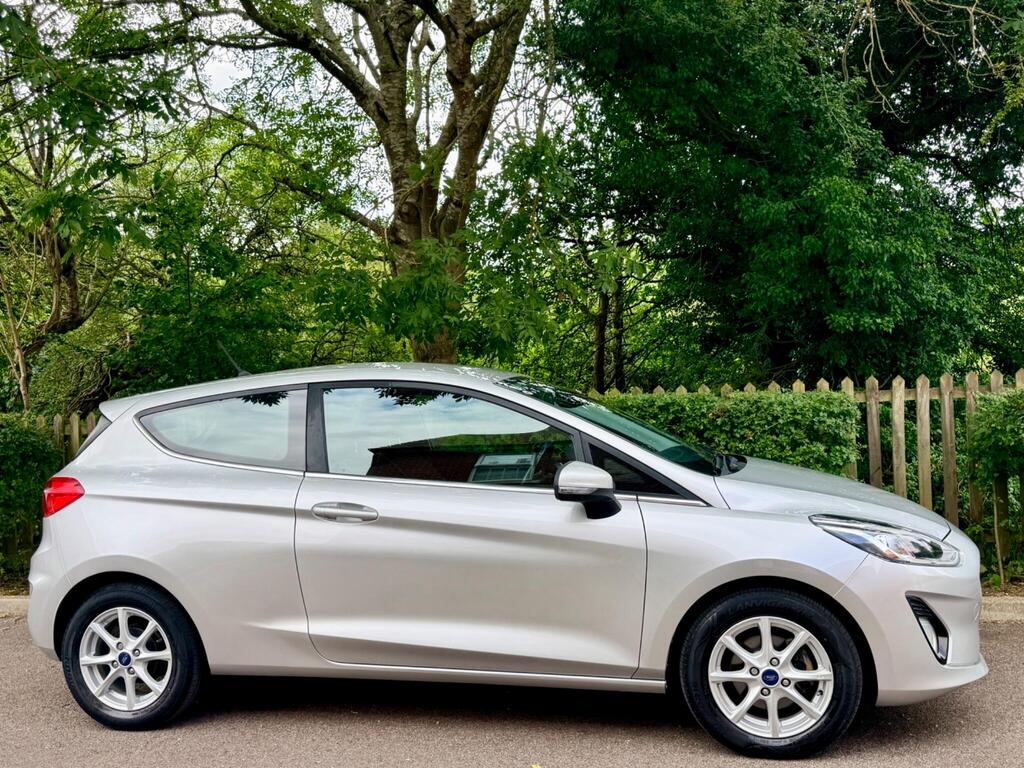 Ford Fiesta Hatchback 1.1 Ti-VCT Zetec Euro 6 (s/s) 3dr