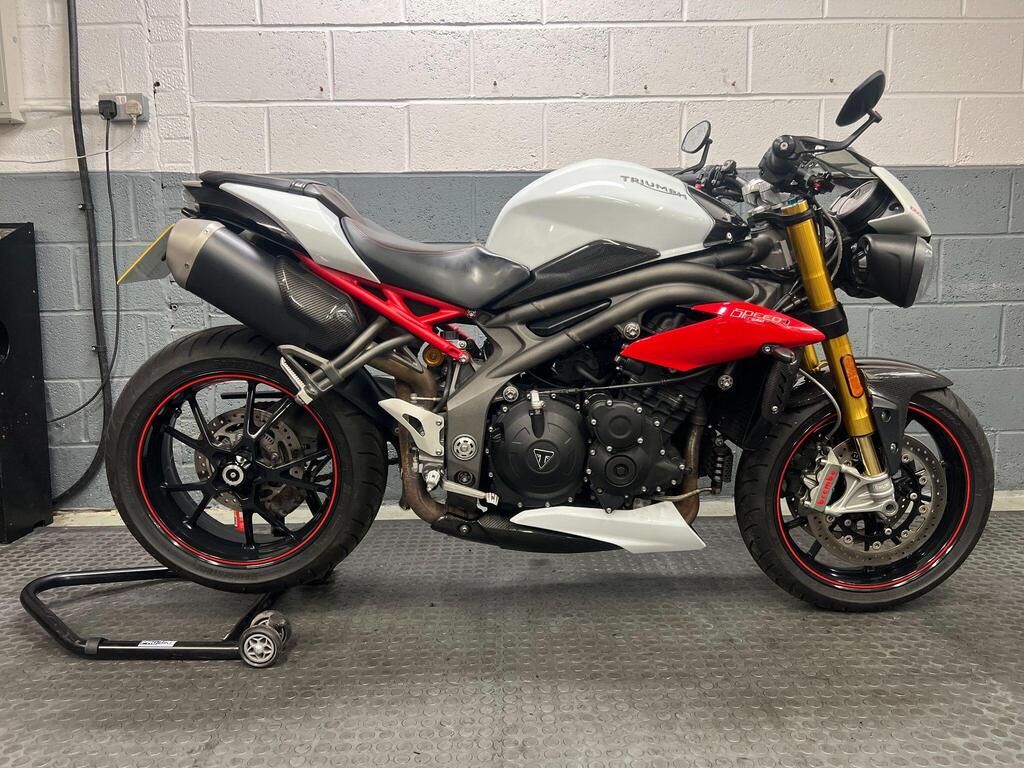 Triumph Speed Triple 1050