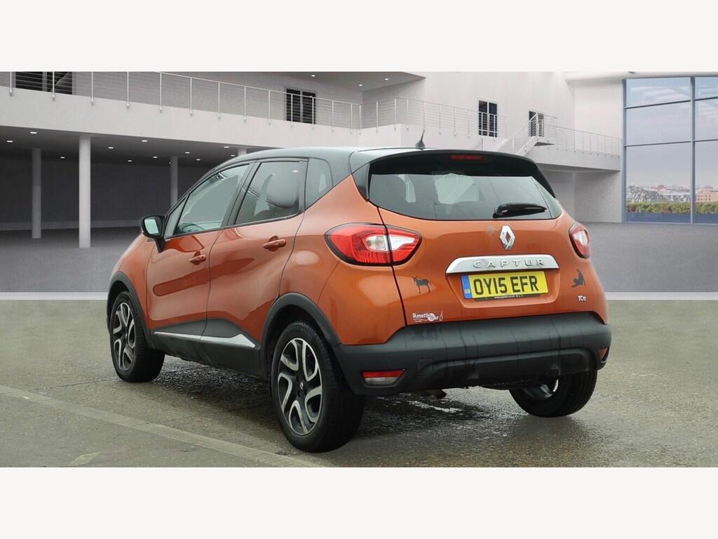 2015 Renault Captur thumbnail 3
